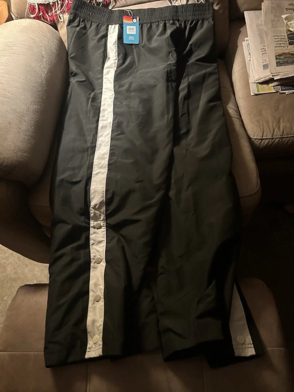 Share Limited Edition Aldi Gear Black Athletic Pants Size Large New